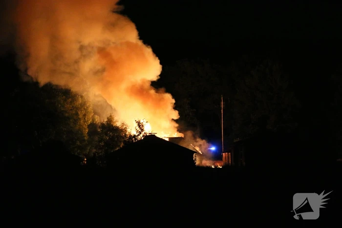 Leegstaande boerderij verwoest vanwege brand