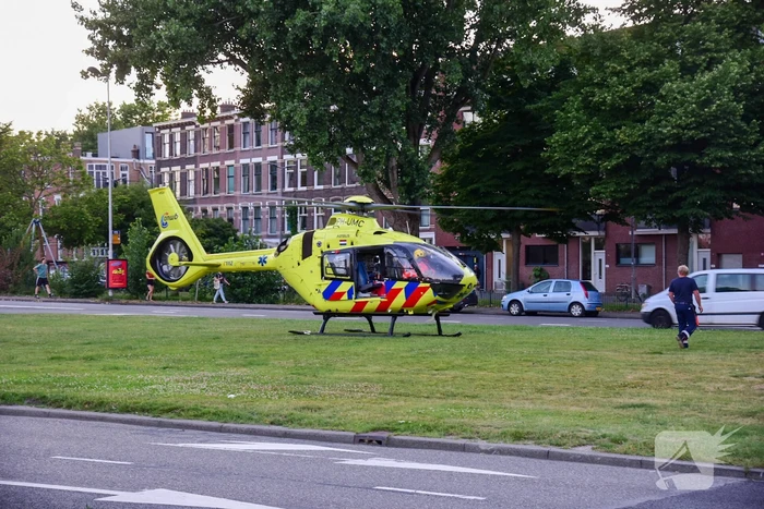 Persoon op straat doodgeschoten bij metrostation