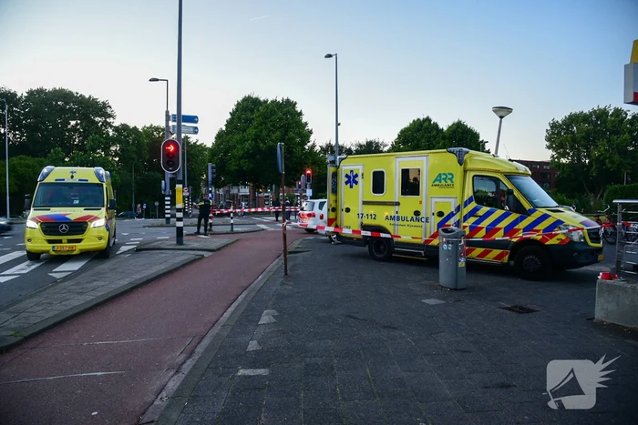 Persoon op straat doodgeschoten bij metrostation