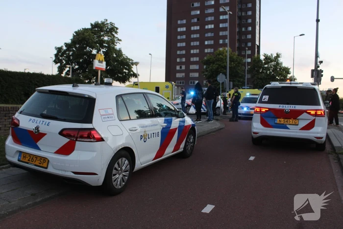 Persoon op straat doodgeschoten bij metrostation