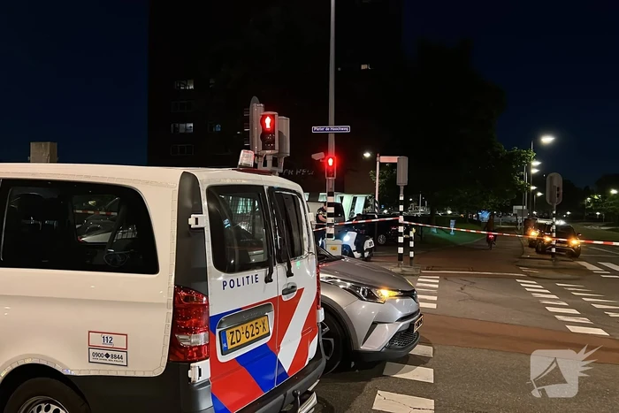 Persoon op straat doodgeschoten bij metrostation