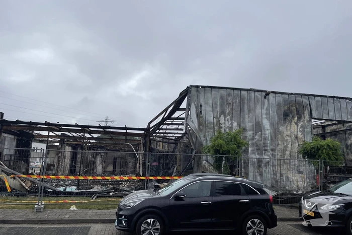 Enorme schade na zeer grote brand in pand bezorgservice Picnic