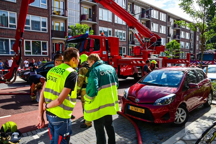 Veel rook bij uitslaande woningbrand