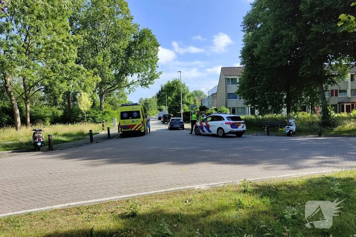 Jongedame thuis gebracht na botsing