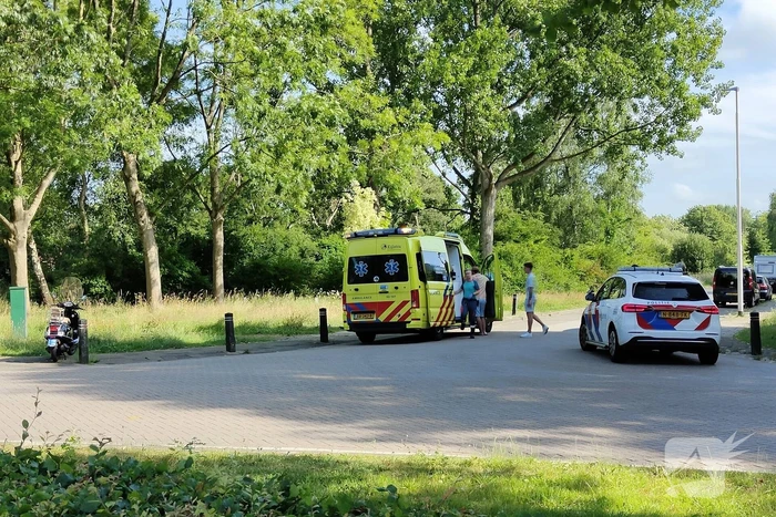 Jongedame thuis gebracht na botsing