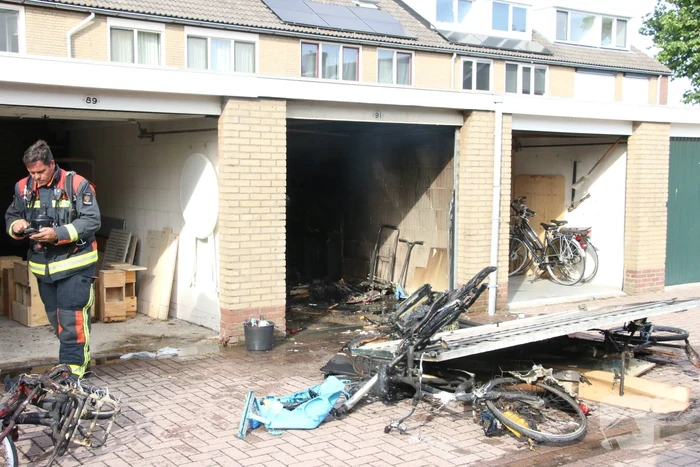 Uitslaande brand in garagebox