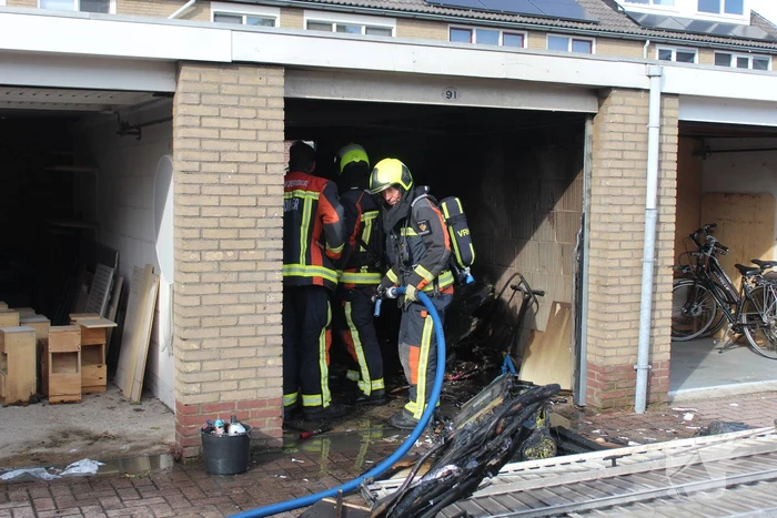 Uitslaande brand in garagebox