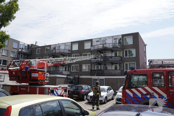 Flinke brand op balkon van appartement