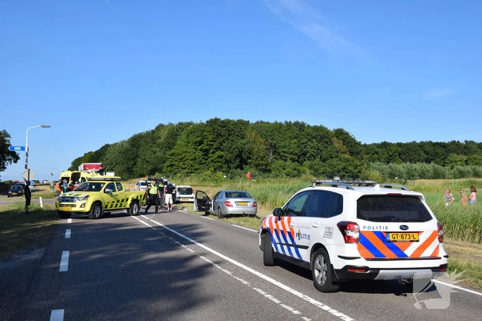 Motorrijder gewond bij ongeval met twee auto's