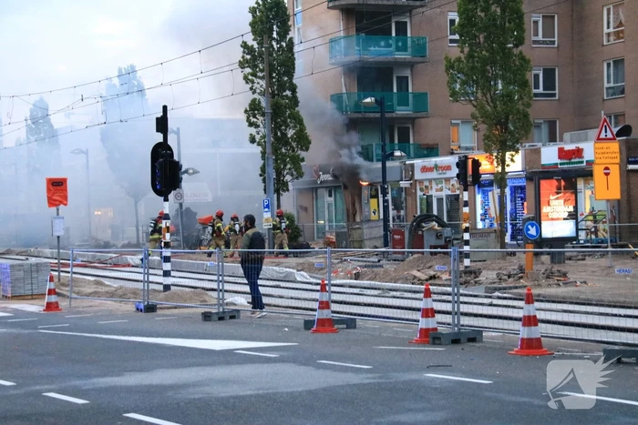 Enorme schade en brand na plofkraak