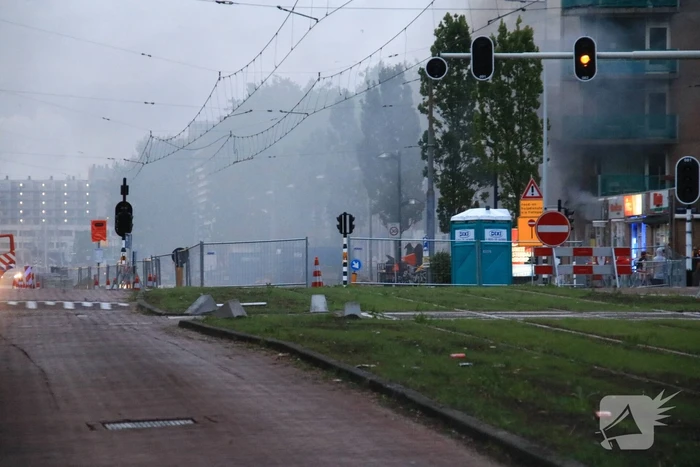 Enorme schade en brand na plofkraak