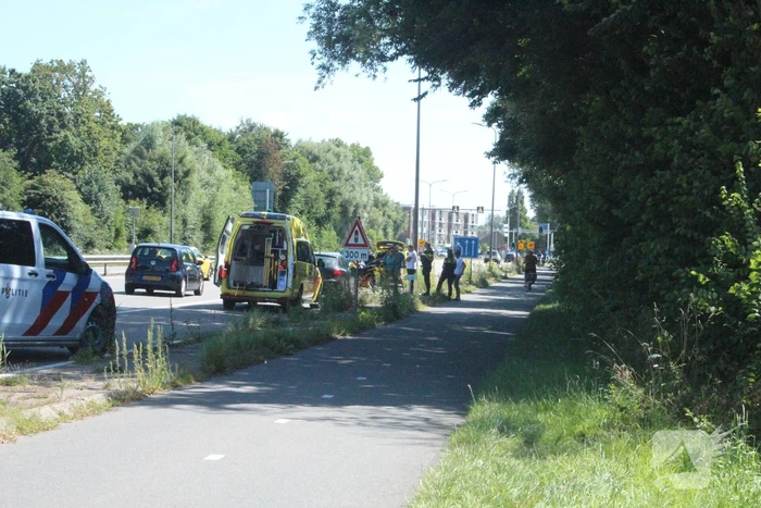 Vrouw onwel in personenauto