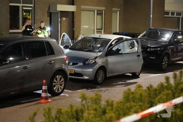Gewonde bij schietpartij vanuit auto in woonwijk