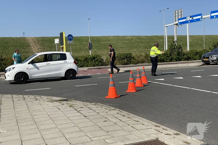 Overstekende fietser aangereden door auto
