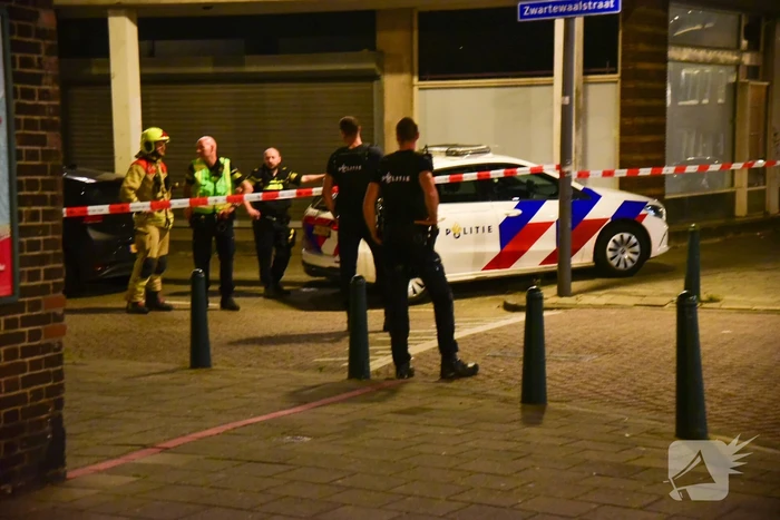 Woning beschoten en explosief aangetroffen