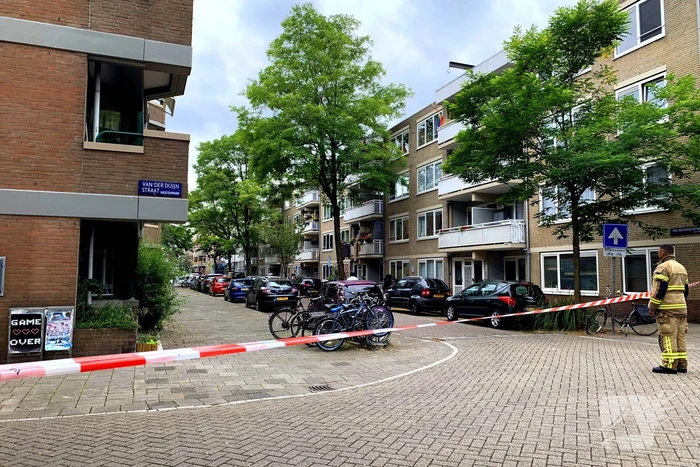 Straat afgezet vanwege gaslucht