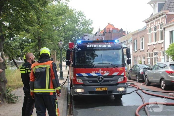 Flinke rookontwikkeling bij dakbrand