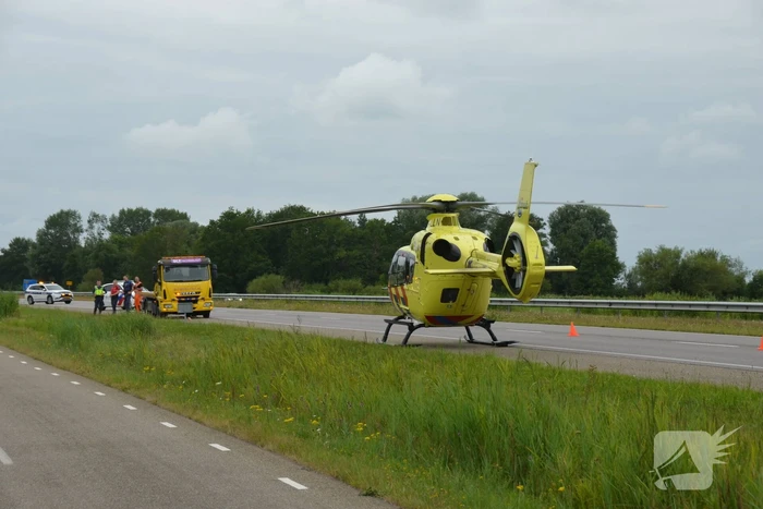 Meerdere gewonden nadat auto zijn kop belandt