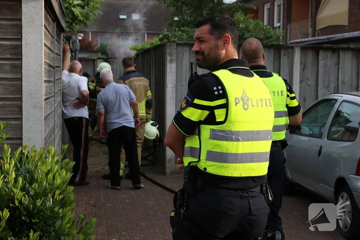 Schuurbrand snel onder controle