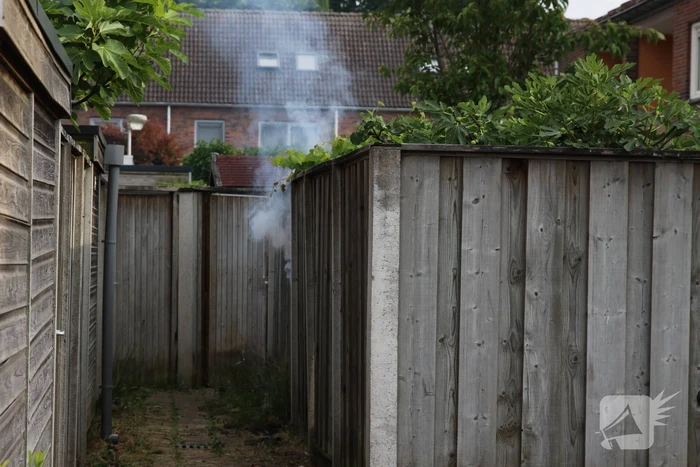 Schuurbrand snel onder controle
