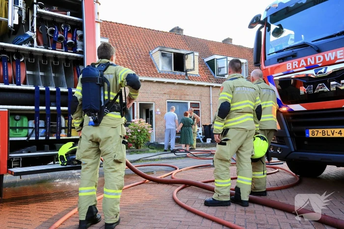 Hevige brand in slaapkamer van woning
