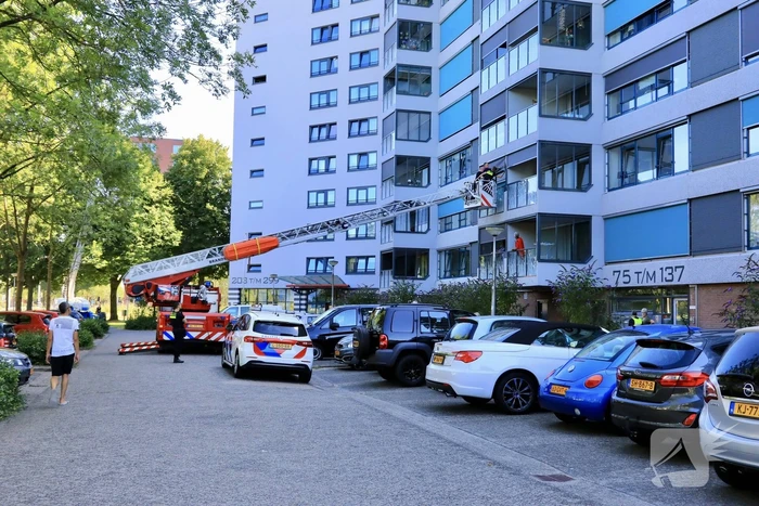 Brandweer ingezet voor binnentreden van woning