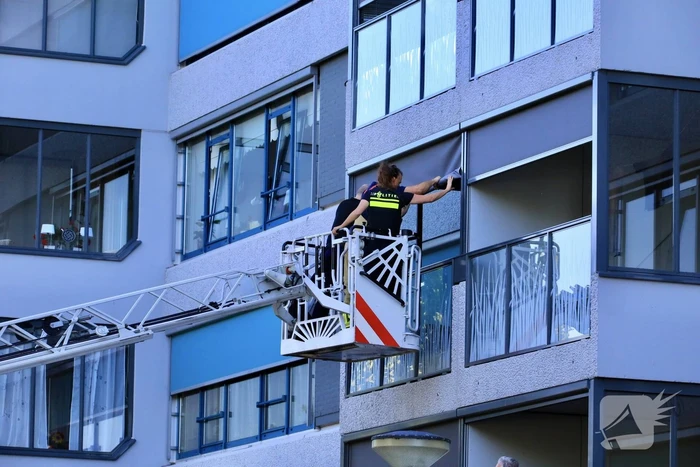 Brandweer ingezet voor binnentreden van woning