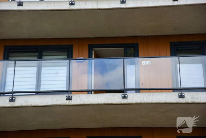 Kogelgat en mogelijke explosie bij woning