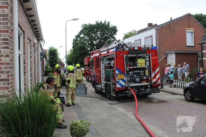 Middelbrand in woonhuis snel onder controle