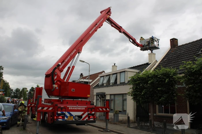 Middelbrand in woonhuis snel onder controle
