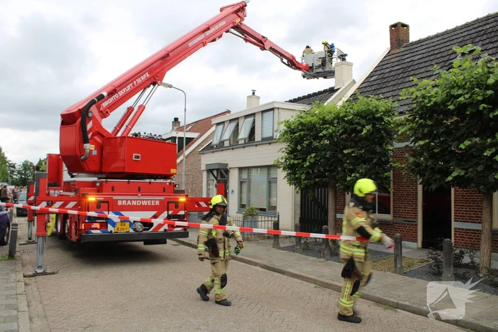 Middelbrand in woonhuis snel onder controle