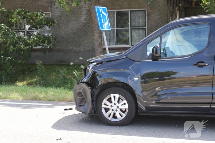 Flinke schade bij kop-staart ongeval