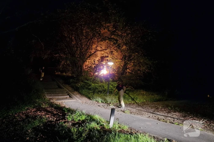 Hooibalen vliegen in brand