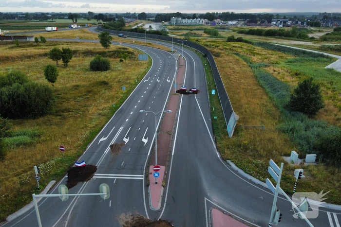 Boeren blokkeren meerdere opritten