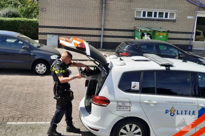 Automobilist rijdt in op voetganger