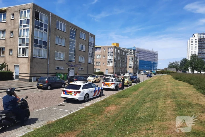 Automobilist rijdt in op voetganger
