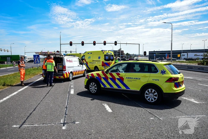 Twee personen gewond bij steekpartij op afrit snelweg