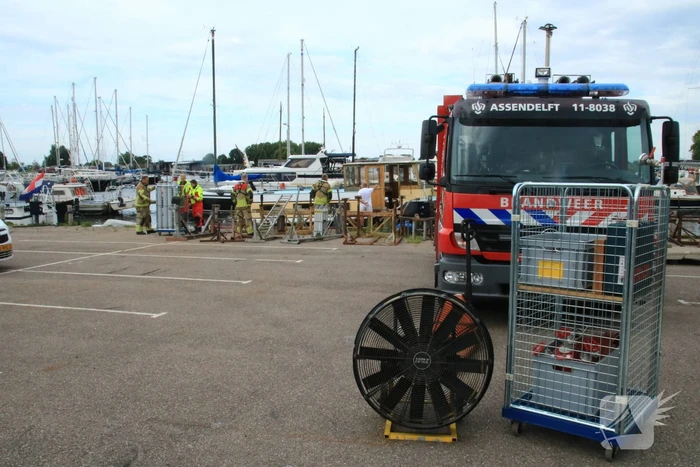 Brandweer voorkomt dat motorboot zinkt