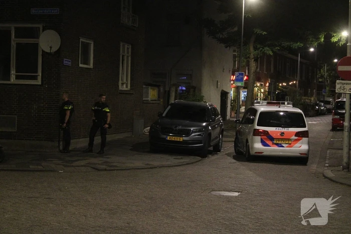 Politie omsingeld pand na melding schietpartij