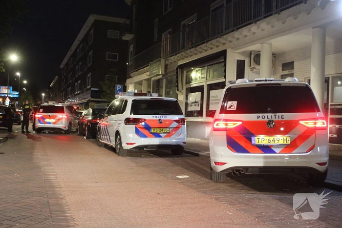 Politie omsingeld pand na melding schietpartij