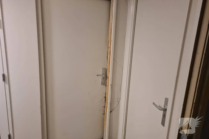 Onderzoek naar vreemde lucht in flat