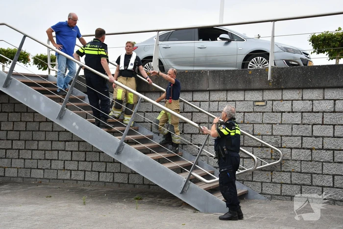 Brandweer inzet na zink gevaar schip