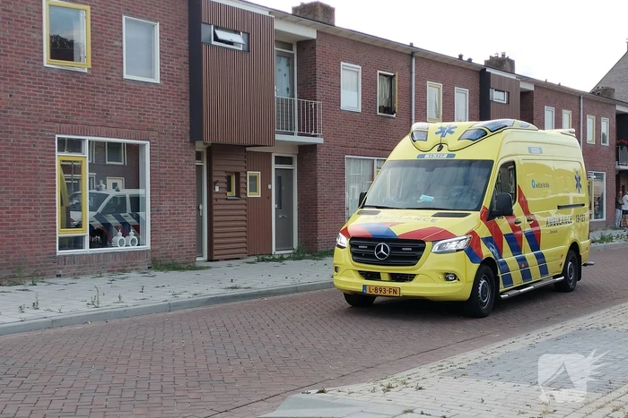 Straat afgezet na melding steekpartij