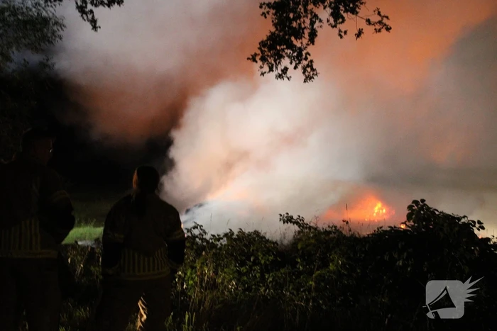 Hevige brand op akker