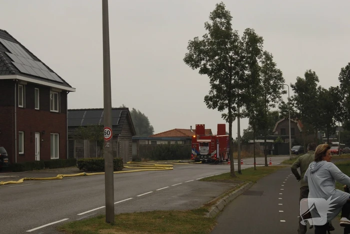 Veel rook bij brand in loods
