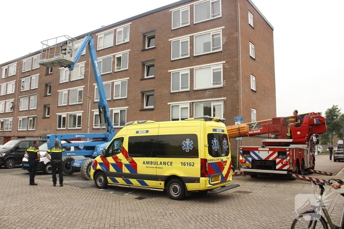 Traumahelikopter landt op speelveld
