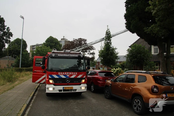 Brand in schoorsteen van woning