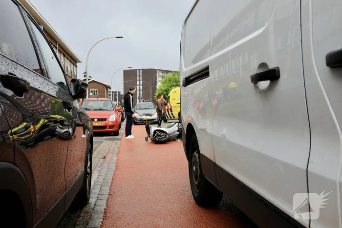 Scooterrijder ernstig gewond na ongeval