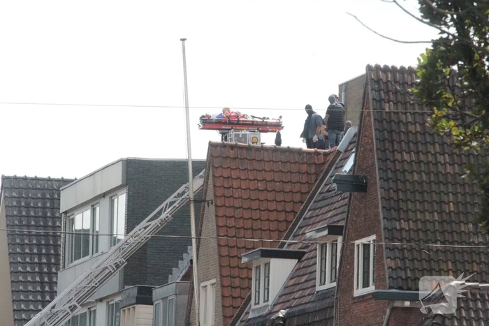 Straat afgezet voor verward persoon