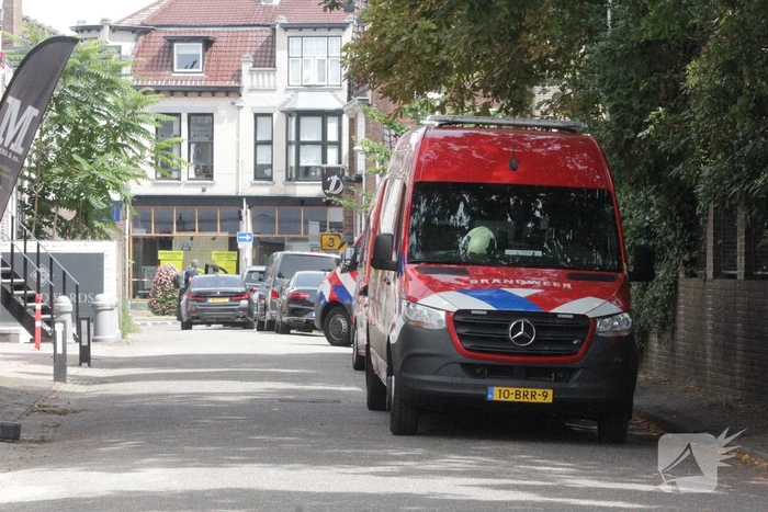 Straat afgezet voor verward persoon
